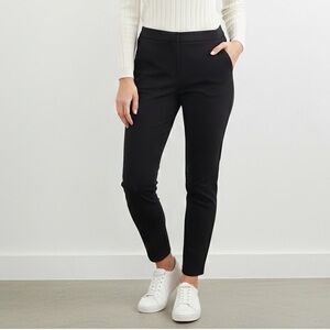 NWOT Chico's Black Pull-On Slim Leg ankle Pants Size 0 (US 4)